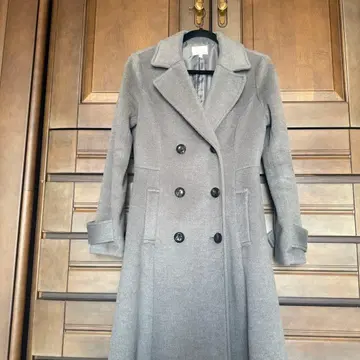 리엔다 신데렐라 라인 코트 M 사이즈