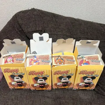 52TOYS 해피 개더링