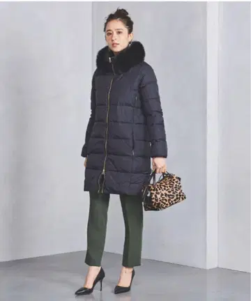 DUVETICA 네이비 다운 자켓 40