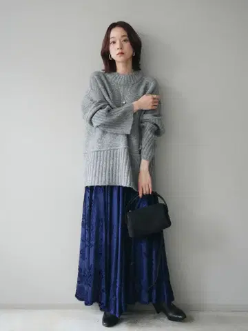 [ lumier ] 앤티크 패턴 플로키 맥시 스커트 블루