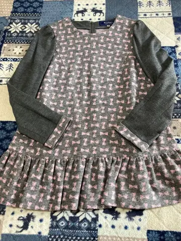 엠즈 그레이시 리본 무늬 그레이 긴팔