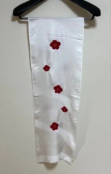 순수 실크 오비 장식 천 (화이트 베이스에 빨간색  )