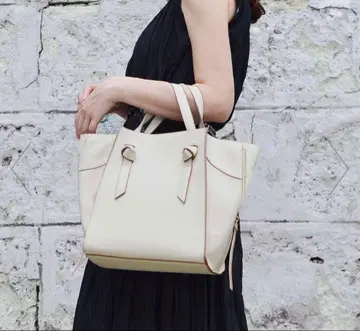 새상품급 [ U ] 2way 리에르 지퍼 토트백 숄더 포함