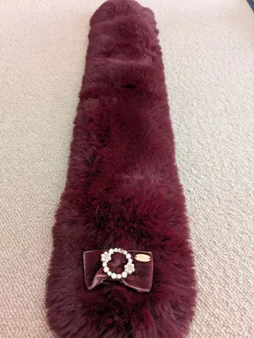 TOCCA 퍼 스타일 버건디 머플러