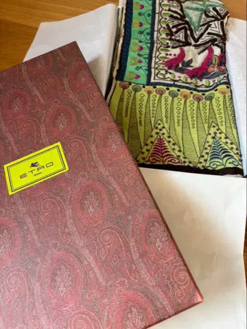 ETRO 자수 스톨 (다색, 상자 없음)