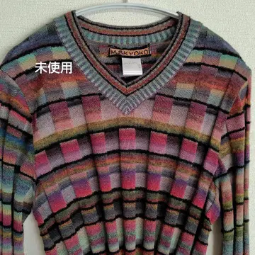 센소유니코 M&KYOKO 컬러풀 체크 V넥 스웨터