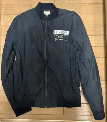 Desigual 데시구알 네이비 나일론 자켓 남성용 M 사이즈