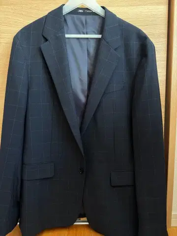 ZARA 체크 무늬 테일러드 자켓