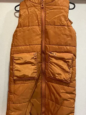 오렌지 후드 부착 퀼팅 베스트