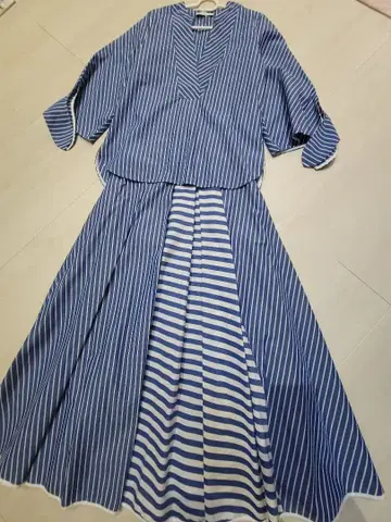 컨디션 최상 BEATRICE 스트라이프 셋업 38