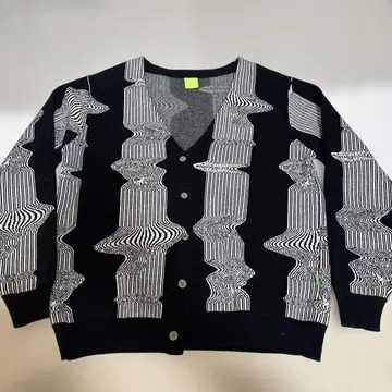 HUF 가디건 AVALON 20주년 택 BE:FIRST 류헤이 착용