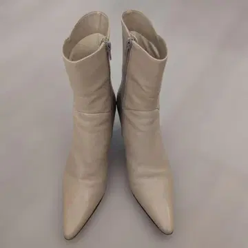 베이지 스틸레토 숏부츠