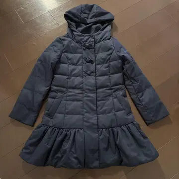 Couture brooch 헴프릴 다운 코트 네이비 리본