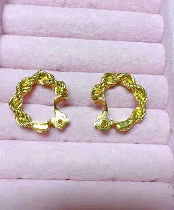 MONET 모네 골드 트위스트 로프 후프 귀찌 빈티지