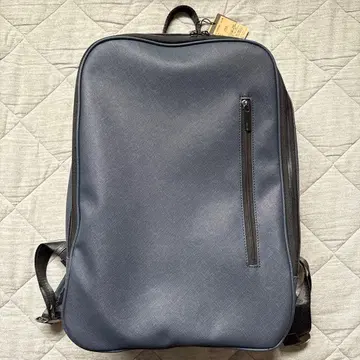 꼼사맨 사피아노 가죽 백팩 네이비 미사용 새상품