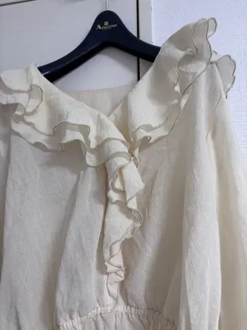 새상품급 IENA 블라우스