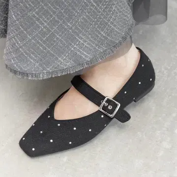 RANDA 벨트 디자인 플랫슈즈 블랙