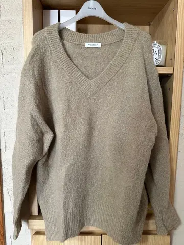 BEAUTY&YOUTH 베이지 V넥 스웨터