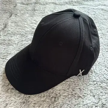 블랙 야구 모자 X 마크 자수