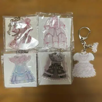 드레스형 아크릴 키링 5개 세트