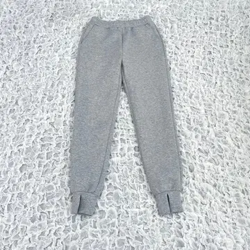 아뉴앙스 슬림 스웨트 팬츠 그레이 시착만 한 상품 새상품급