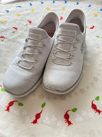 SKECHERS 화이트 Slip-ins