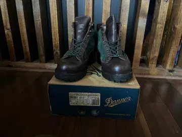 다너 익스플로러 30600X US9 화이트 택