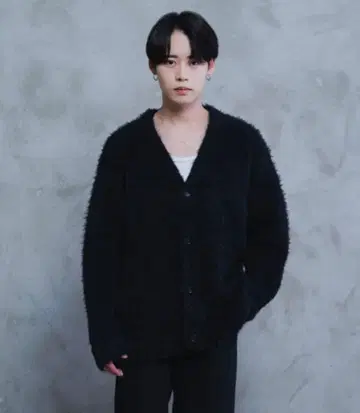 around flava 샤기 가디건