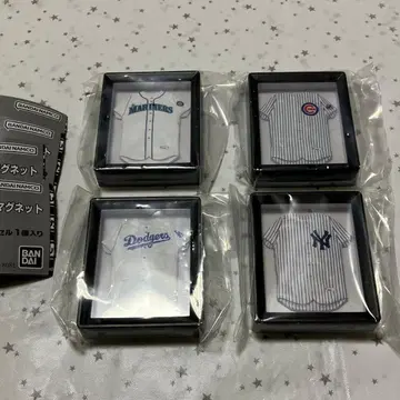 가챠 [ MLB 유니폼 프레임 마그넷 ] 4종 세트 다저스 컵스 등