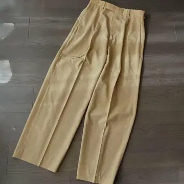 AURALEE 오라리 트로피컬 울 팬츠 베이지 사이즈 1