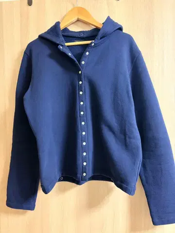 에네스베 여성용 후드 부착 가디건 사이즈 2