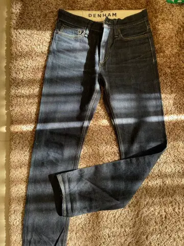 DENHAM 다크 데님 W28 레귤러 핏