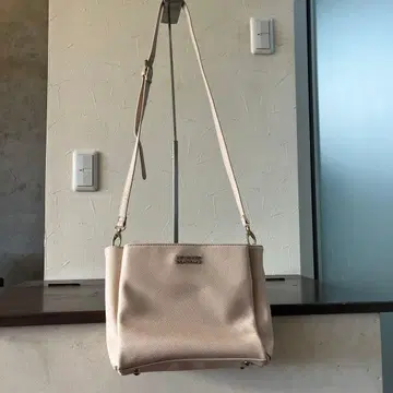 HK WORKS LONDON 숄더백 베이지