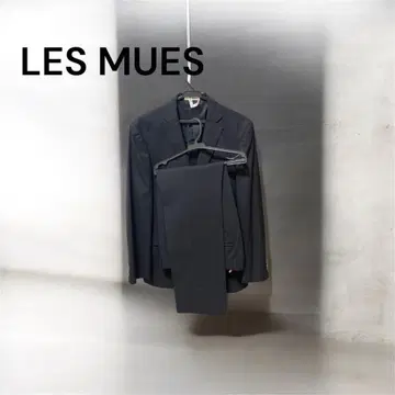 LES MUES 블랙 비즈니스 정장 세트 새상품급 A5