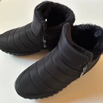 블랙 부츠 지퍼 달린