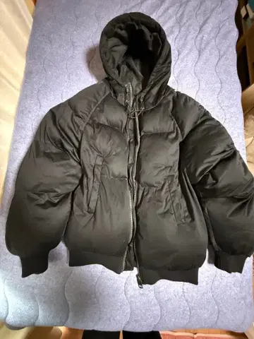 ZARA 블랙 다운 자켓 M