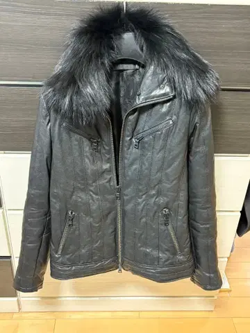 블랙 가죽 라이더 자켓