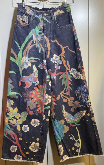 비비안 탐 PLUM FLOWER PRINTED 데님 팬츠