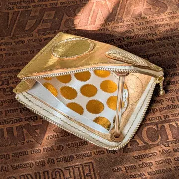 금전운 up 하세요*골드 x 골드 도트의 컴팩트 지갑*천연 가죽