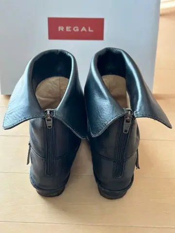 REGAL 블랙 가죽 부츠