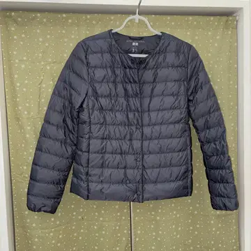 새상품급 유니클로 UNIQLO 울트라 라이트 다운 컴팩트 자켓 S
