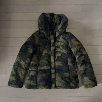 VEVS 카모 패턴 다운 자켓