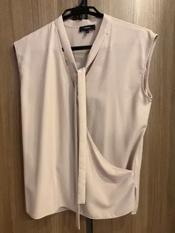 theory 베이지 보타이 블라우스