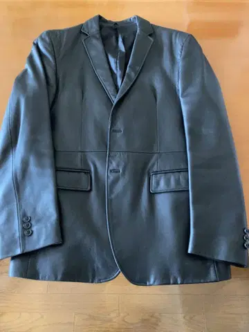 꼼사데모드 블랙 가죽 자켓