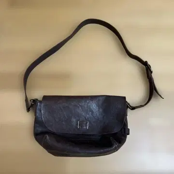 GREEN LABEL 다크 브라운 가죽 숄더백