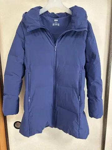 유니클로 스트레치 심리스 다운 숏코트