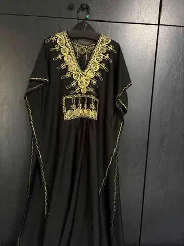 금 자수 V넥 롱 원피스