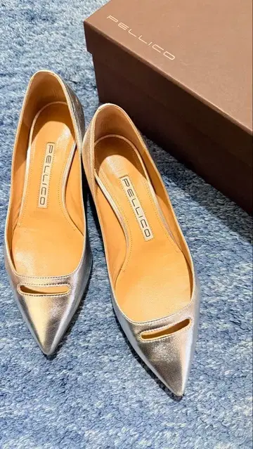 PELLICO 실버 스틸레토 펌프스