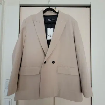 ZARA 미사용 새상품 베이지 테일러드 자켓 M 사이즈