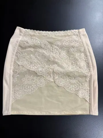 브라이덜 이너 깔끔 워커 스커트 S 사이즈 베이지